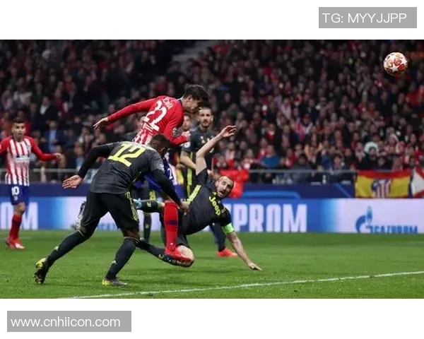 深入分析武汉网球队中路突破战术在欧冠足球中的应用与成效